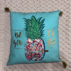 Simply Southern Blue Pillow with Pineapple Design